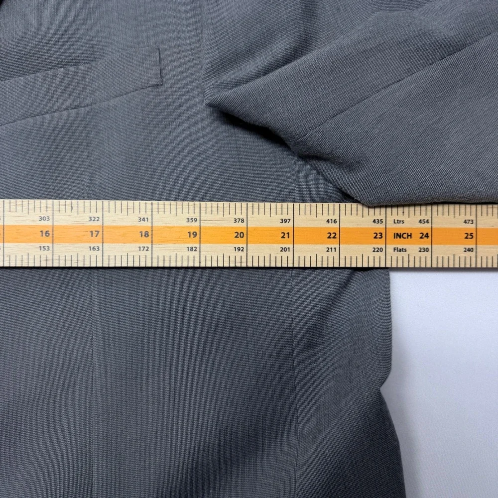 Van Heusen Mens 44R Grey Suit Jacket Blazer Two Button Textured Suit Separates